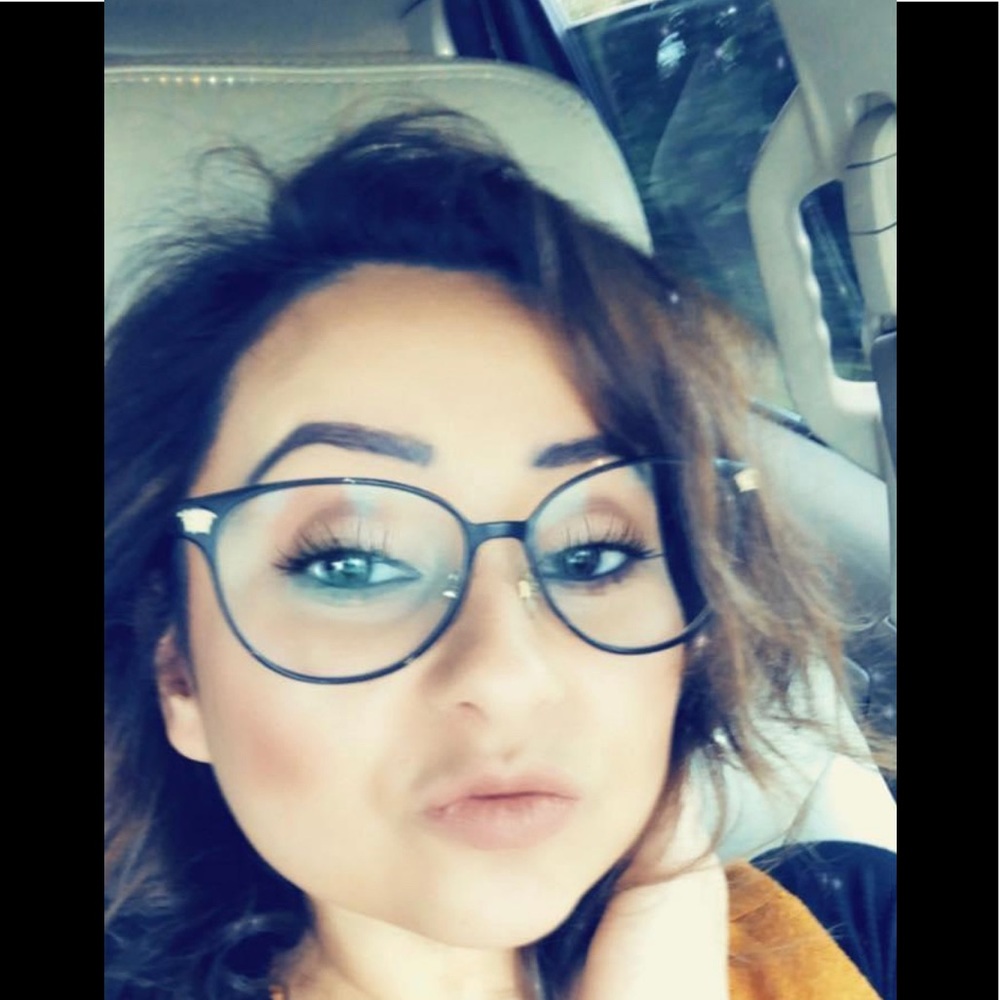 Meet your Posher, Cindy